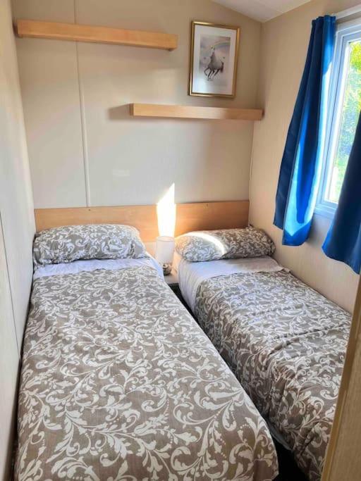 Lola'S Caravan. Your Home Away From Home. Parkeston Exterior photo